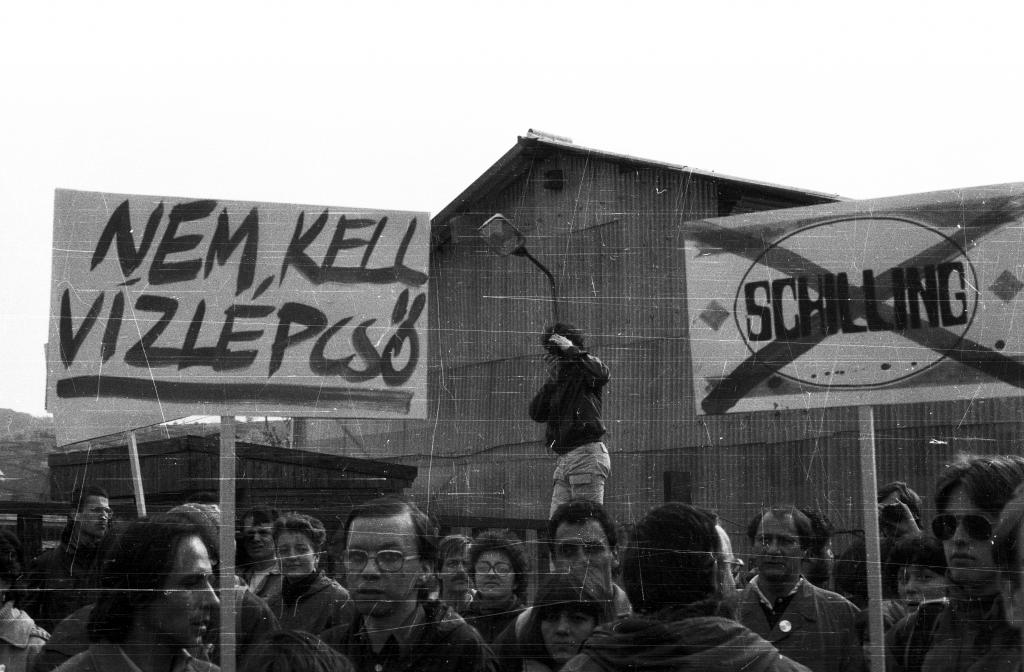 Visegrád, tüntetés a bős-nagymarosi vízlépcsőrendszer felépítése ellen